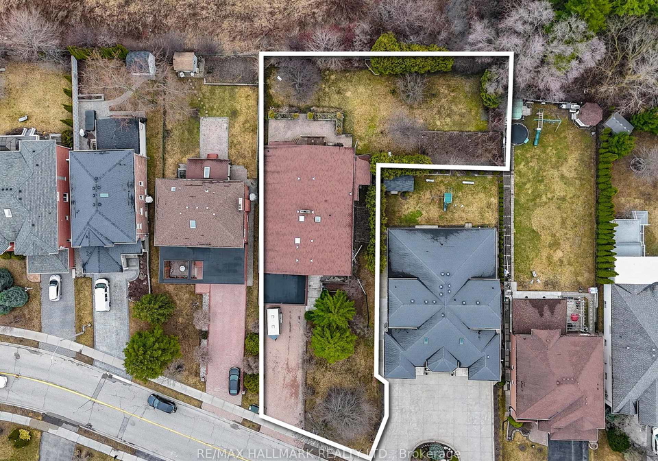 101-leyburn-avenue-richmond-hill-ontario-n13030870