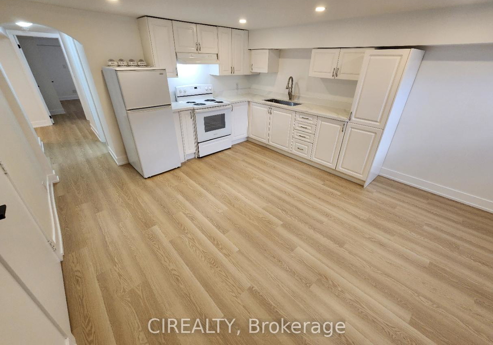 31-bailey-crescent-aurora-ontario-n13031342