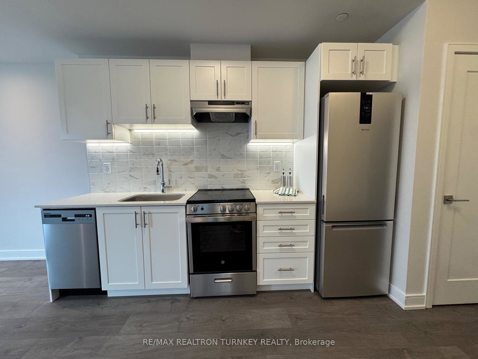 715-davis-drive-newmarket-ontario-n13032654