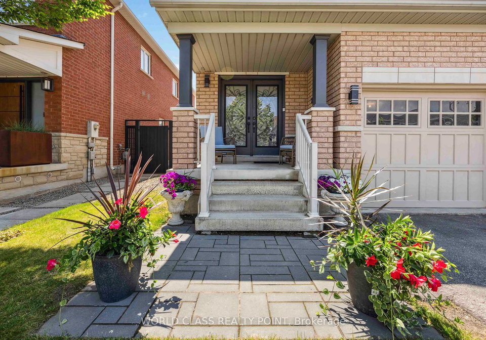 131-lormel-gate-vaughan-ontario-n13033256
