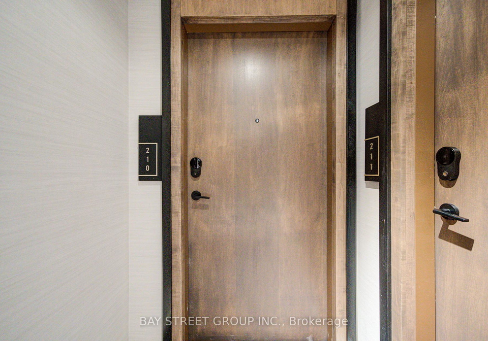 120-eagle-rock-way-vaughan-ontario-n13033312