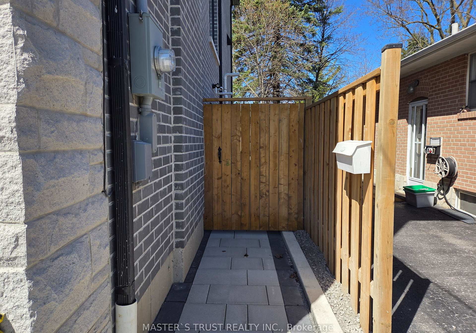 405-taylor-mills-drive-n-richmond-hill-ontario-n13033360
