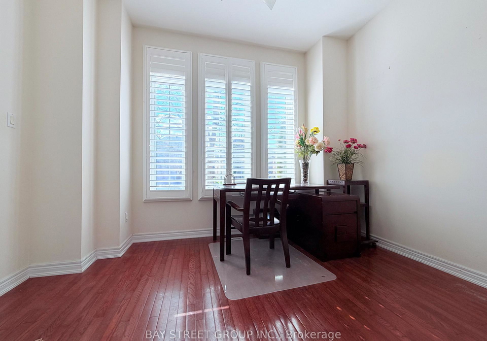 9-saint-clare-boulevard-vaughan-ontario-n13033552