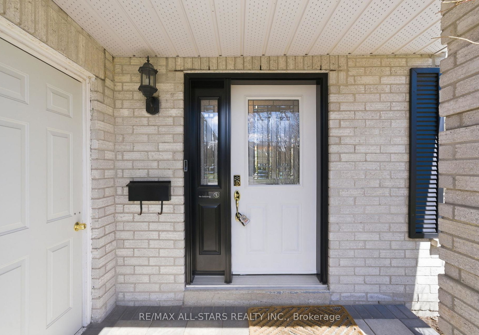 923-leslie-valley-drive-newmarket-ontario-n13033796