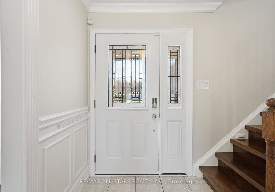 923-leslie-valley-drive-newmarket-ontario-n13033796