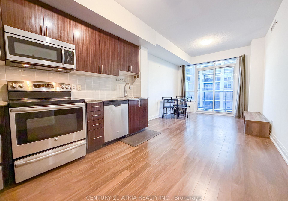 7161-yonge-street-markham-ontario-n13034104