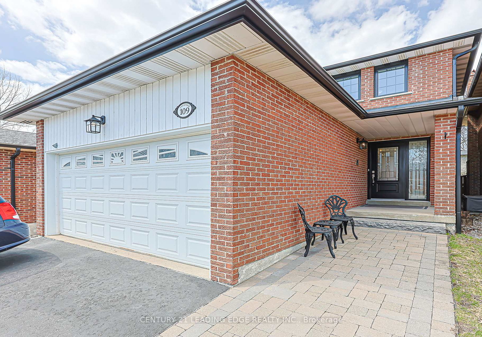 109-major-buttons-drive-markham-ontario-n13034214