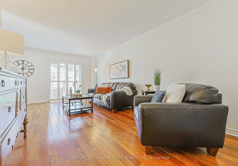 109-major-buttons-drive-markham-ontario-n13034214