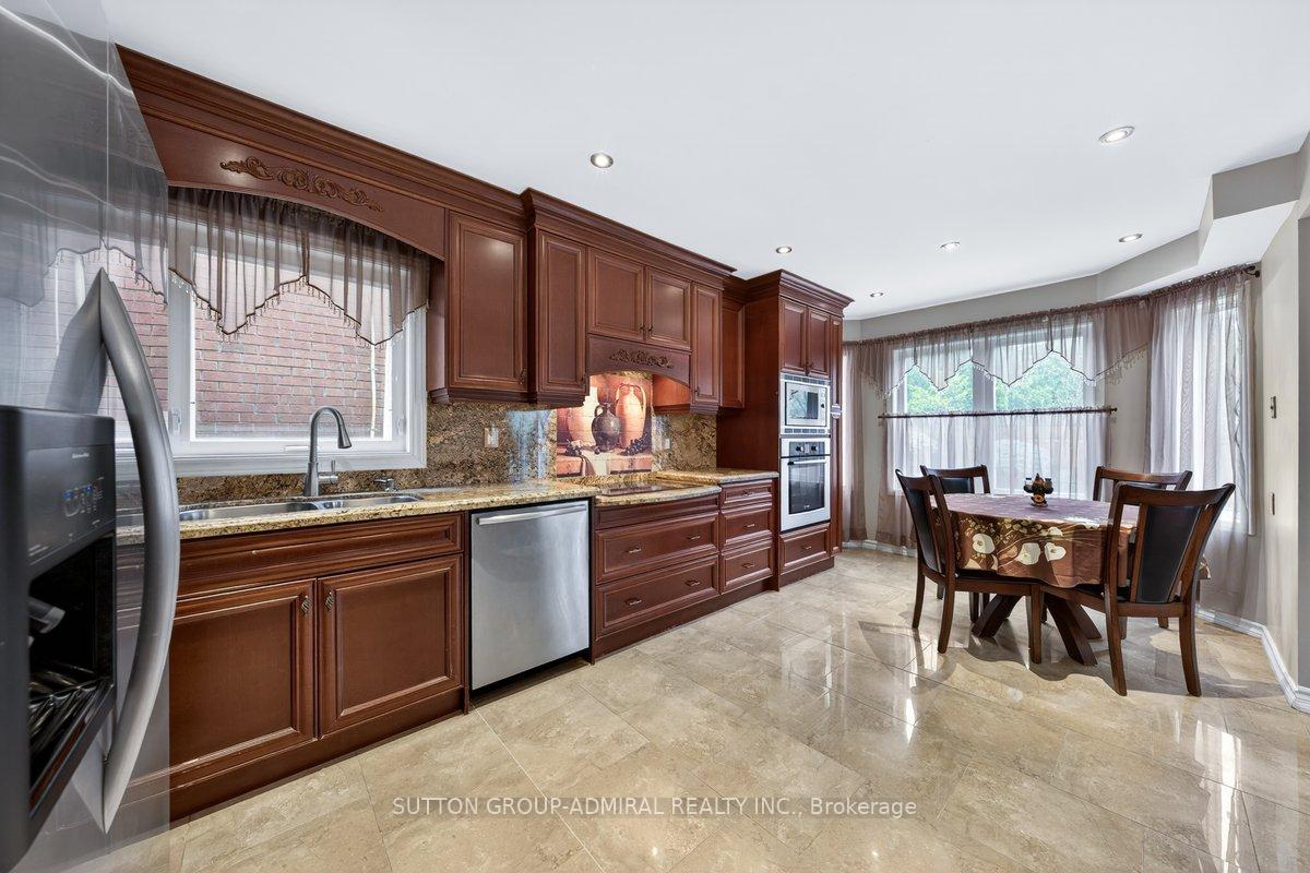 126-redondo-drive-e-vaughan-ontario-n13034748