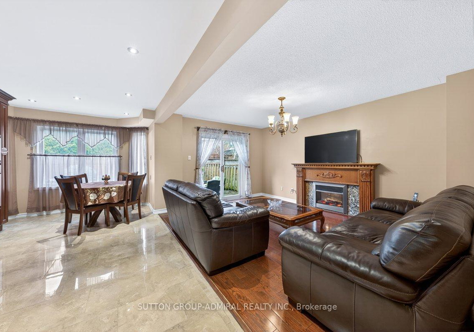 126-redondo-drive-e-vaughan-ontario-n13034748