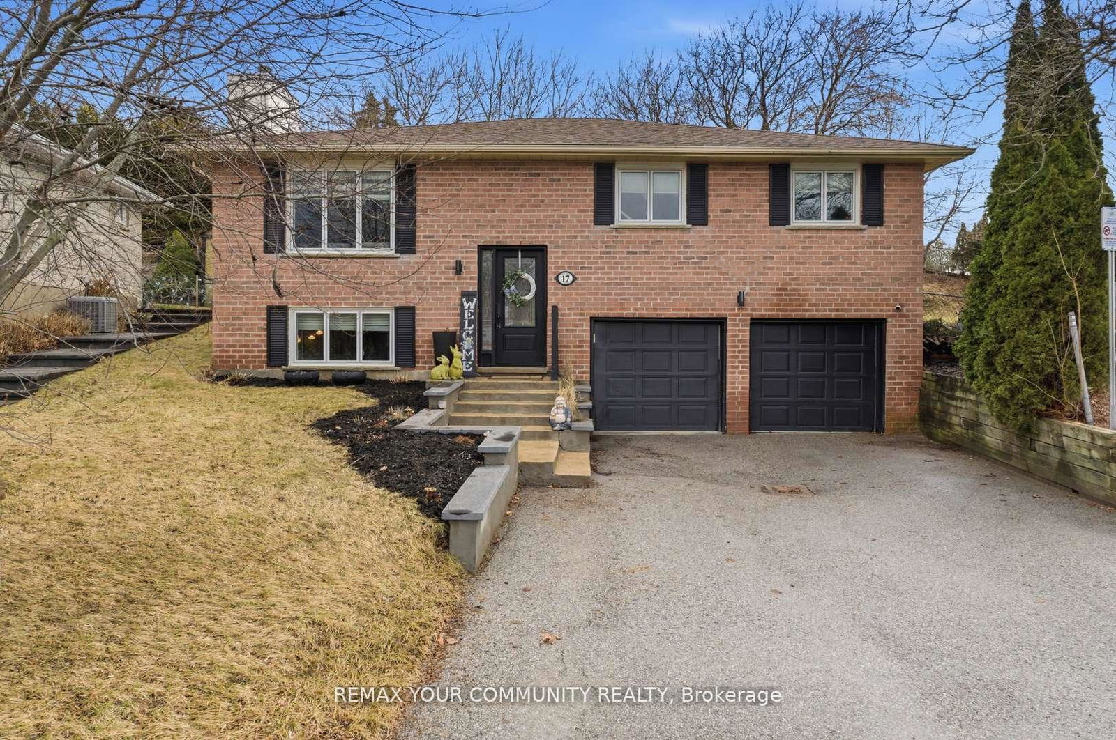 17-fox-run-lane-bradford-west-gwillimbury-ontario-n13035026