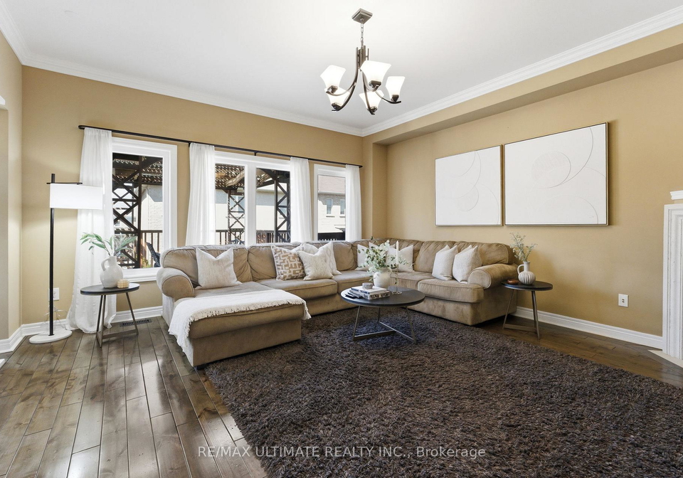 445-woodspring-avenue-newmarket-ontario-n13036546