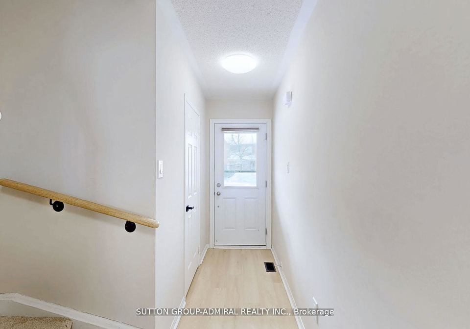32-kelso-crescent-vaughan-ontario-n13036754