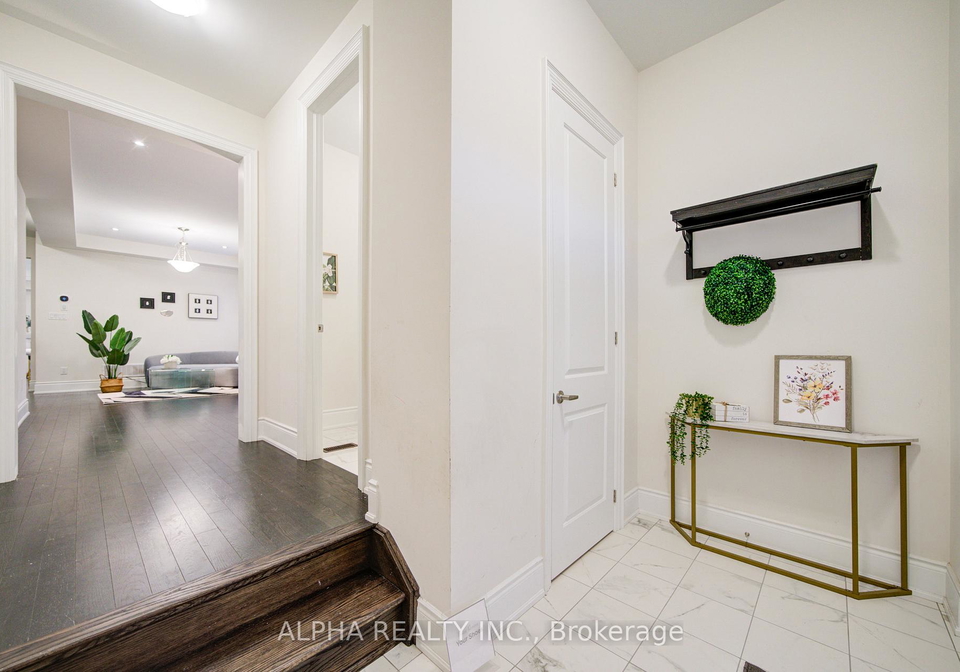 45-kentledge-avenue-east-gwillimbury-ontario-n13036932
