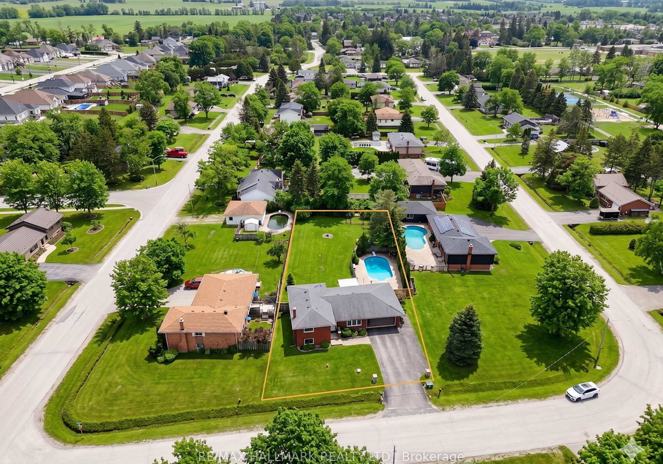 215-parkside-crescent-innisfil-ontario-n13036942