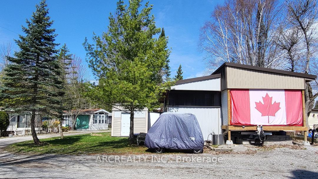 42-horseshoe-circle-georgina-ontario-n13038338