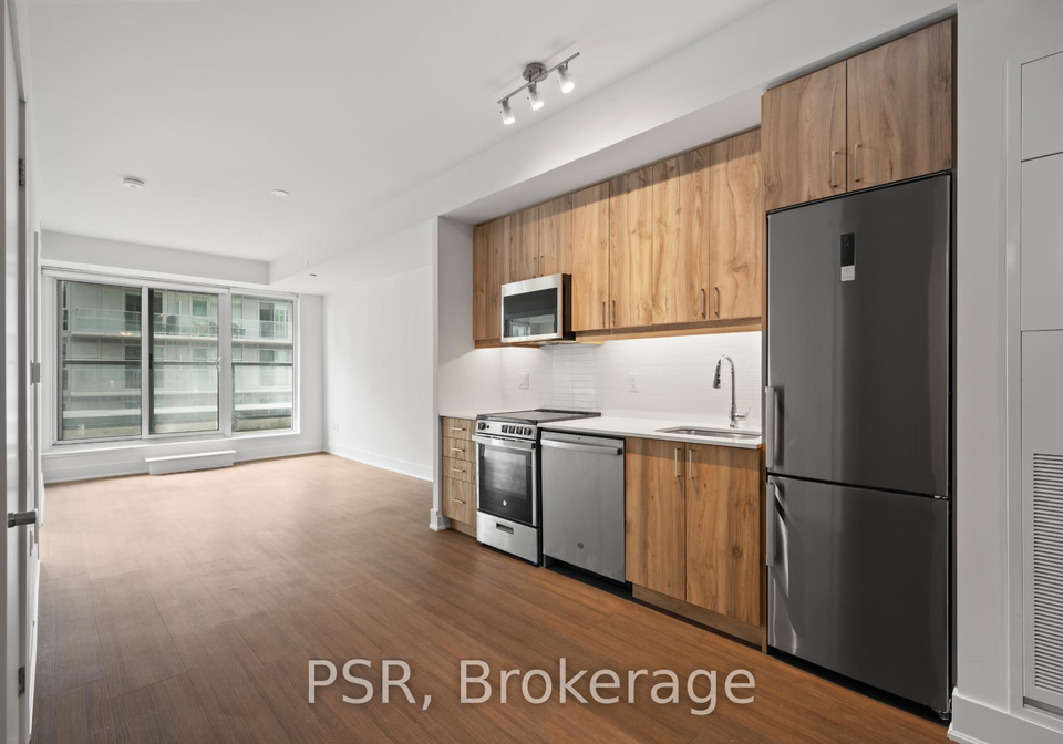 195-deerfield-road-newmarket-ontario-n13038478