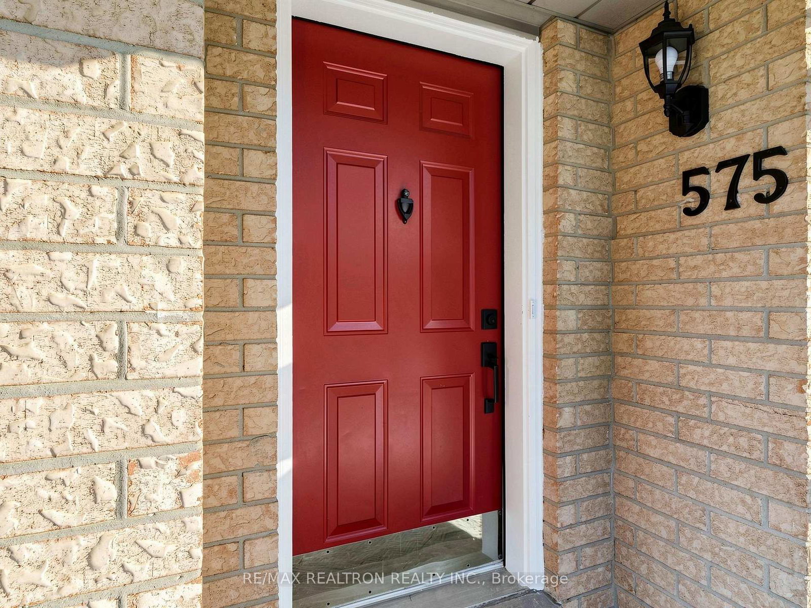 575-walpole-crescent-newmarket-ontario-n13038764