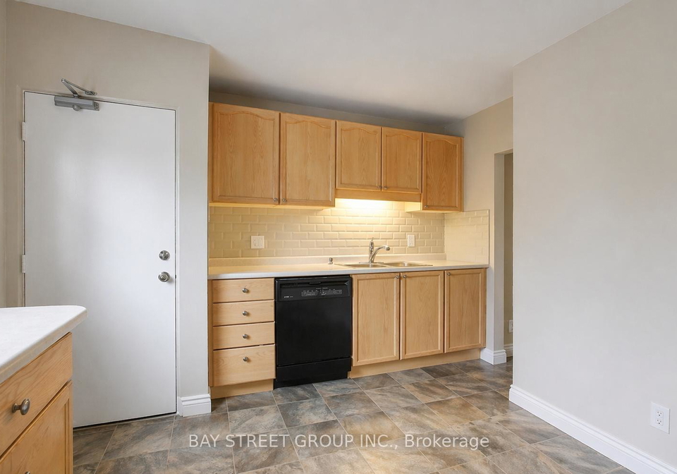 66-walter-avenue-newmarket-ontario-n13038772
