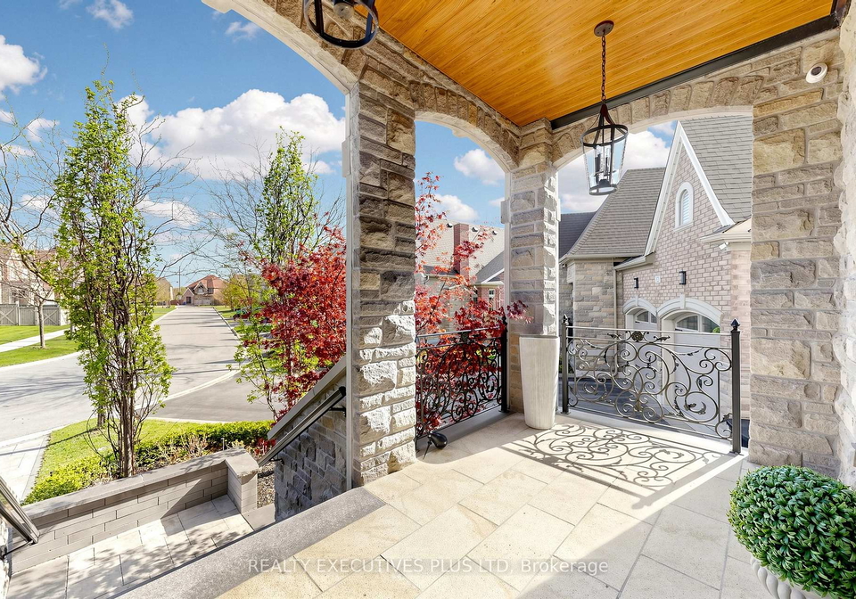 10-sim-hill-crescent-king-ontario-n13039292