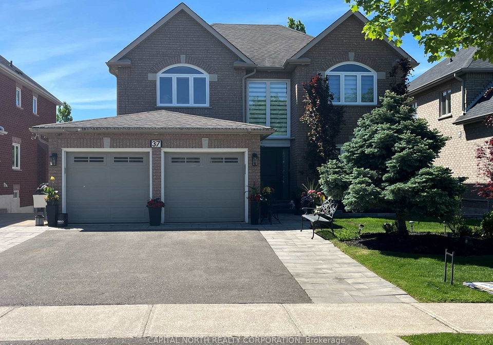 37-robertson-close-vaughan-ontario-n13039614
