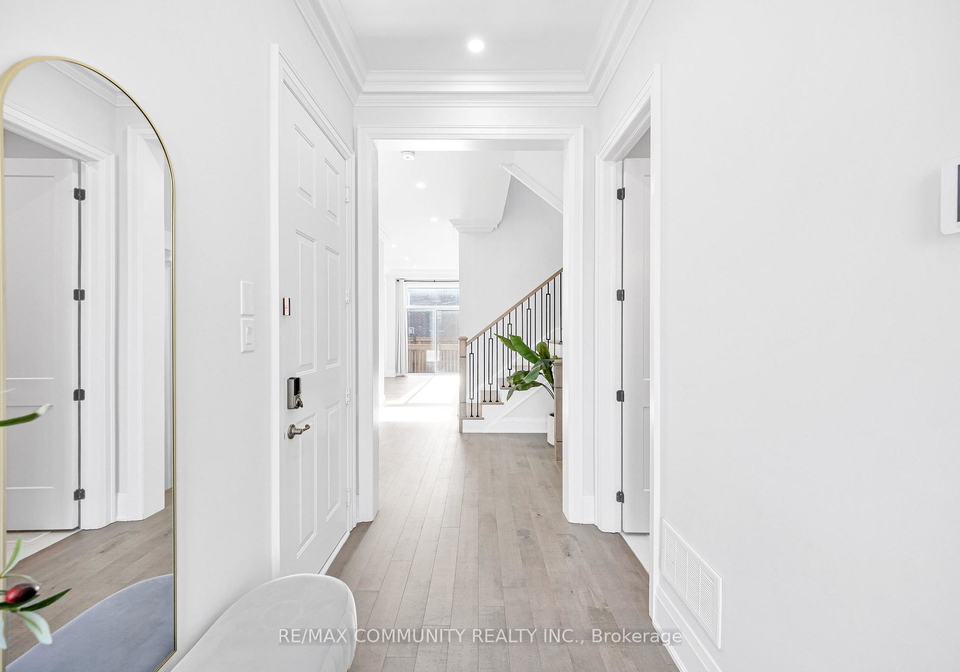 10-nigh-drive-markham-ontario-n13039930