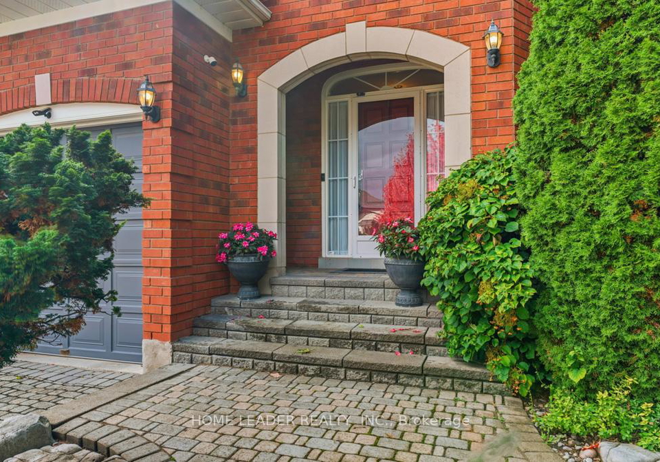 61-kings-cross-avenue-s-richmond-hill-ontario-n13039932