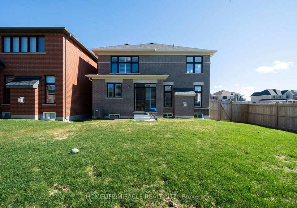 1-ainslie-hill-crescent-georgina-ontario-n13040608