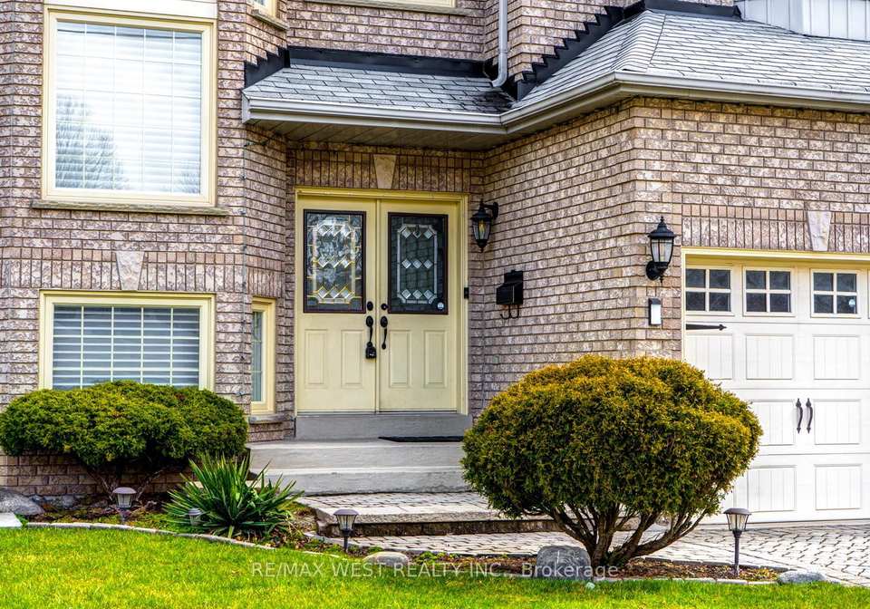 229-baker-avenue-richmond-hill-ontario-n13041244