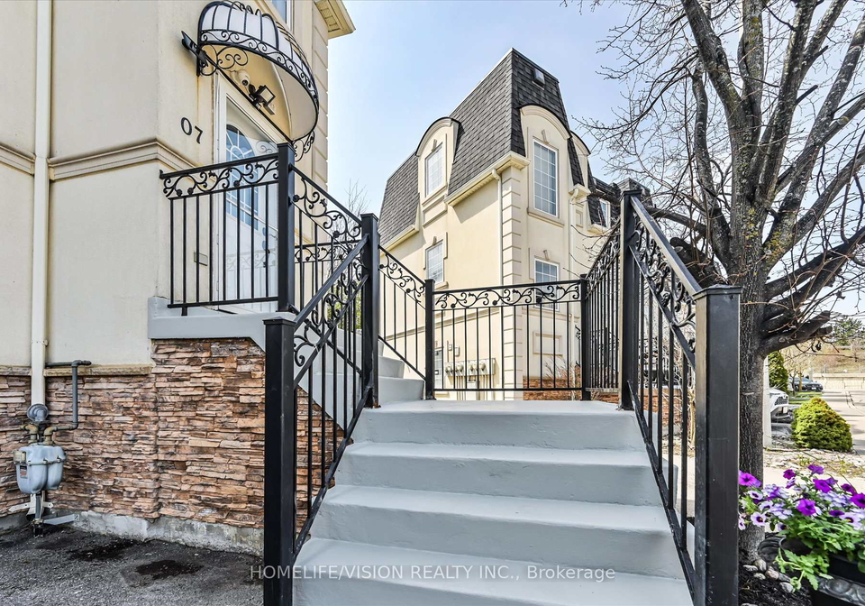 215-16th-avenue-richmond-hill-ontario-n13041268