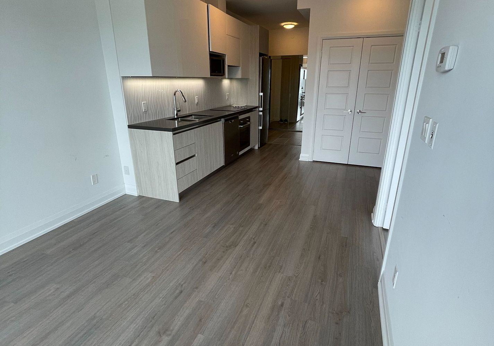 15-water-walk-drive-markham-ontario-n13041910