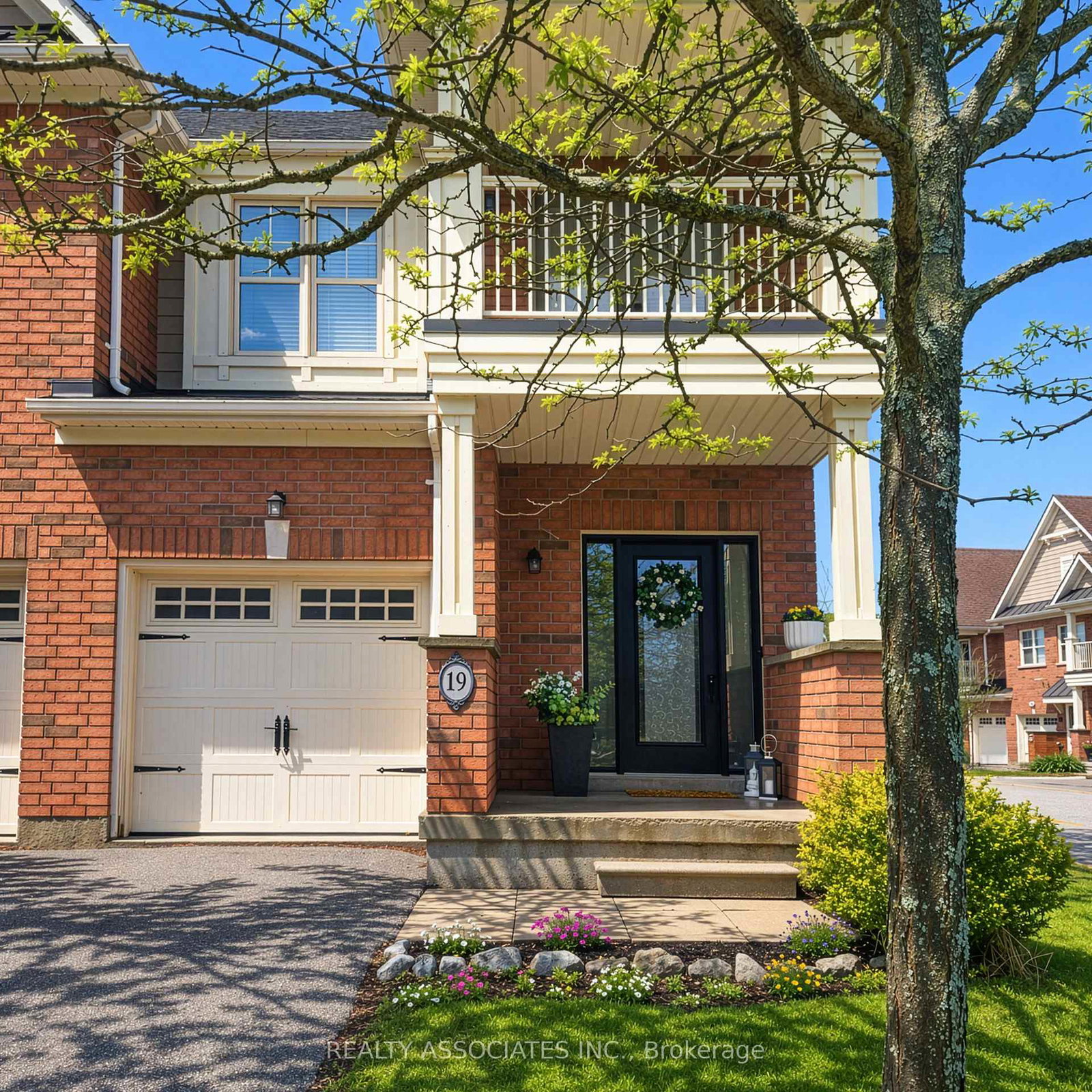 19-bearings-avenue-whitchurch-stouffville-ontario-n13042284