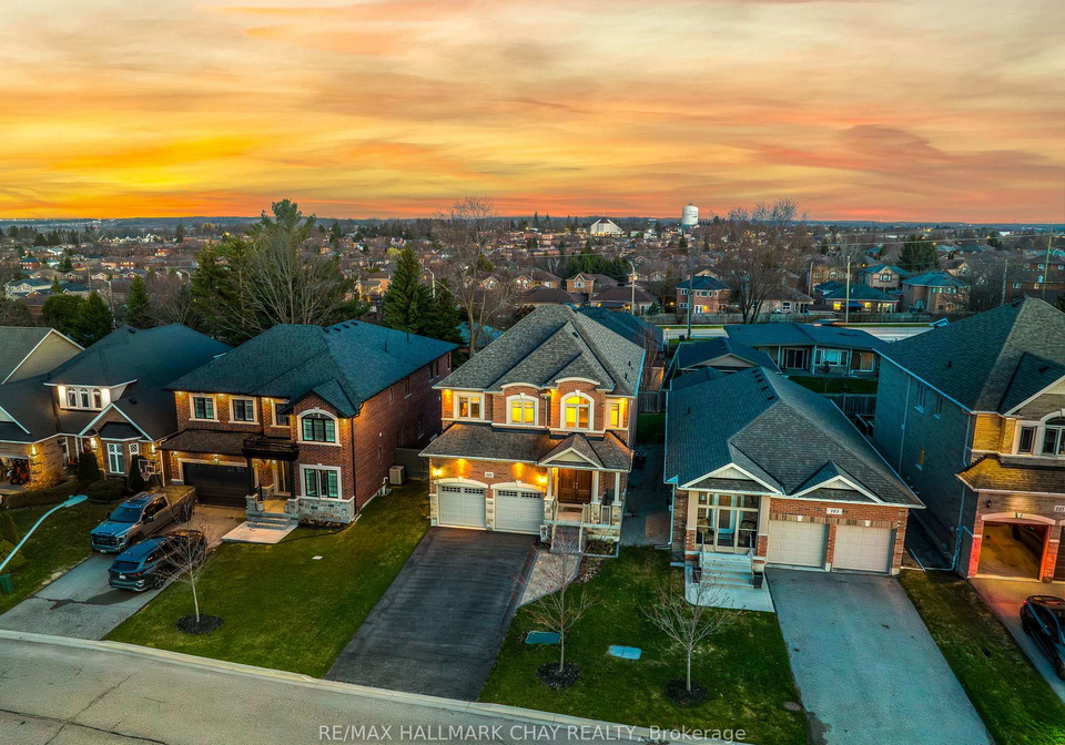 101-gardiner-drive-bradford-west-gwillimbury-ontario-n13042418