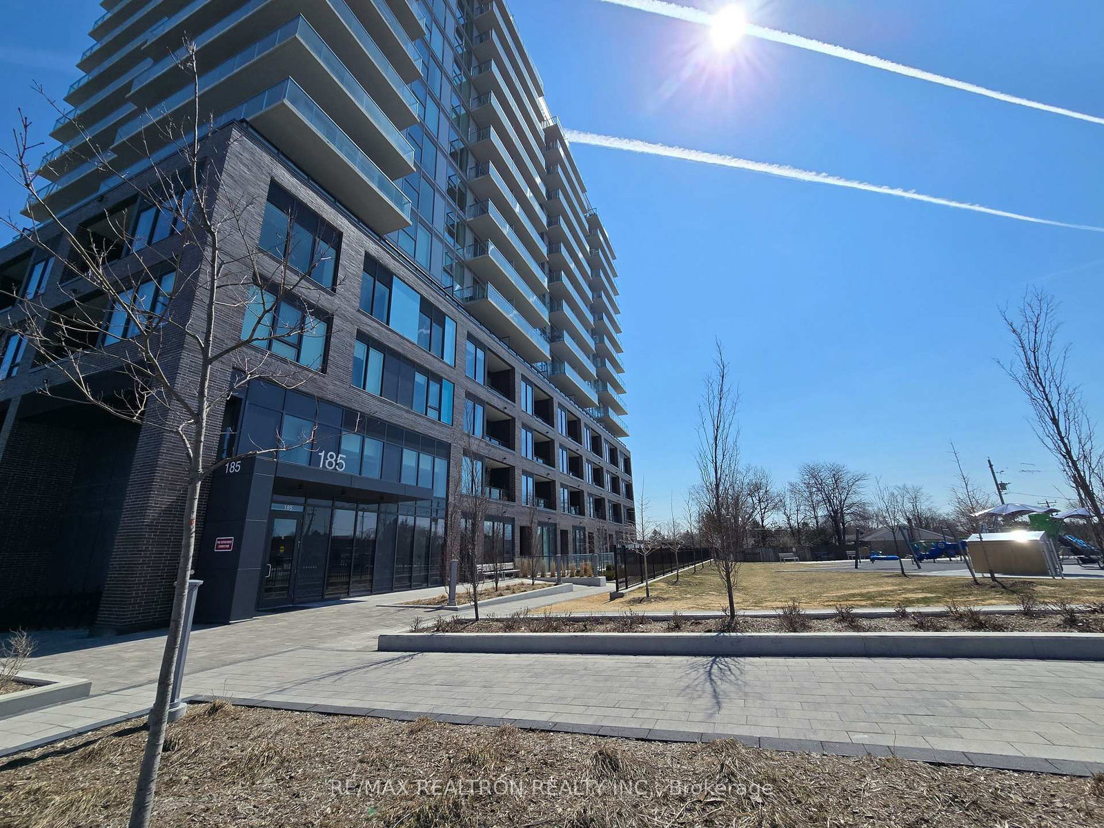 185-deerfield-road-newmarket-ontario-n13042778
