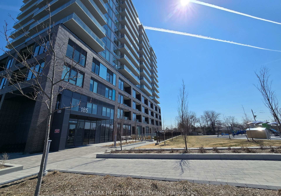 185-deerfield-road-newmarket-ontario-n13042778