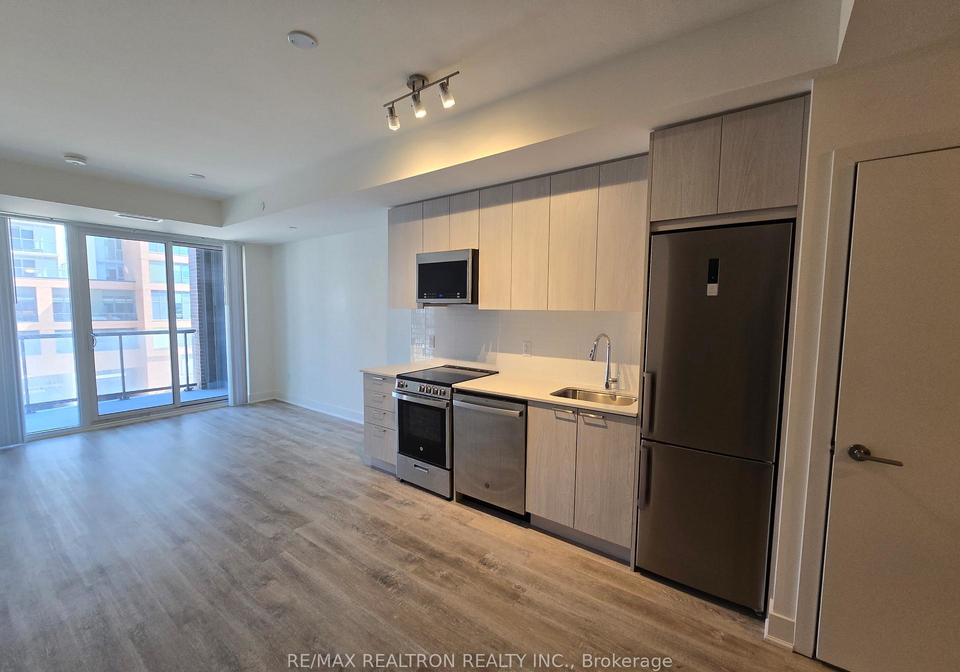 185-deerfield-road-newmarket-ontario-n13042778