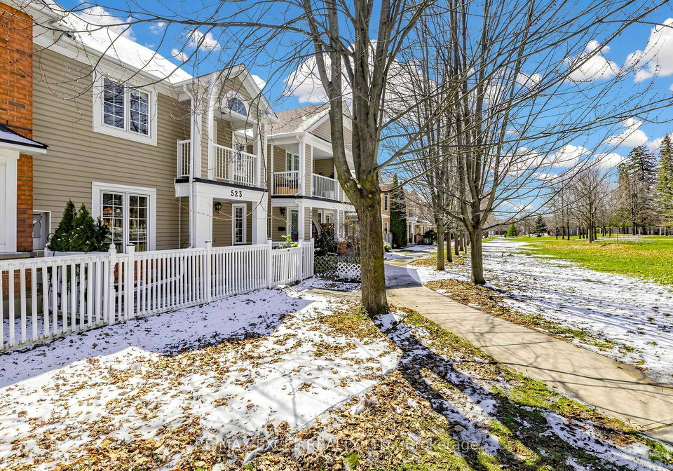 523-bur-oak-avenue-markham-ontario-n13043154