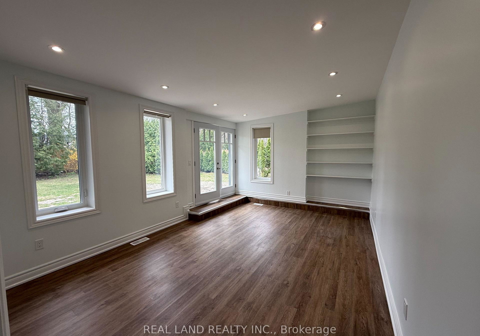 220-millard-avenue-newmarket-ontario-n13043866