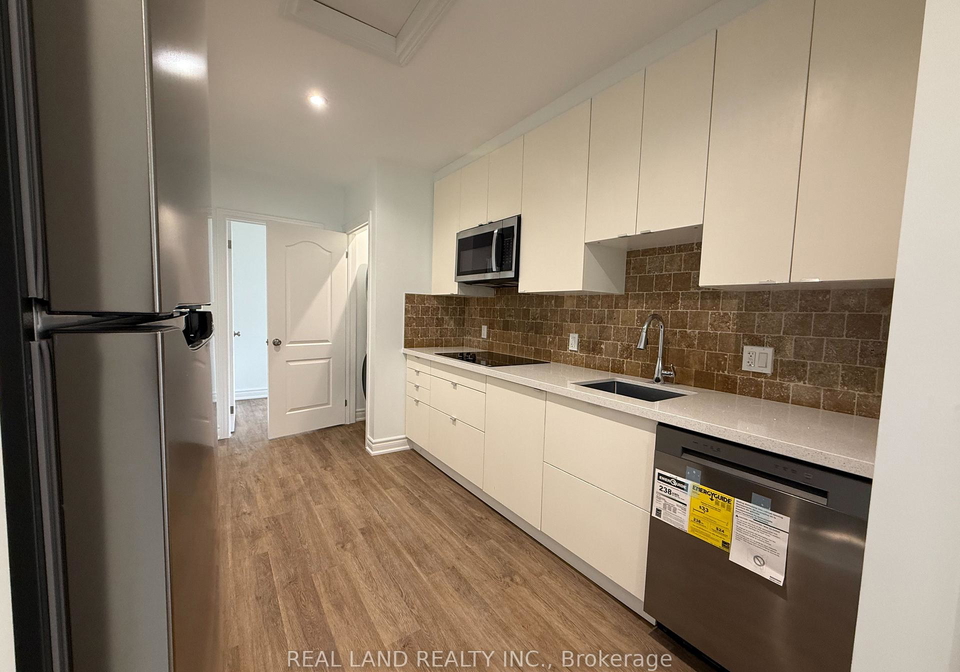 220-millard-avenue-newmarket-ontario-n13043866