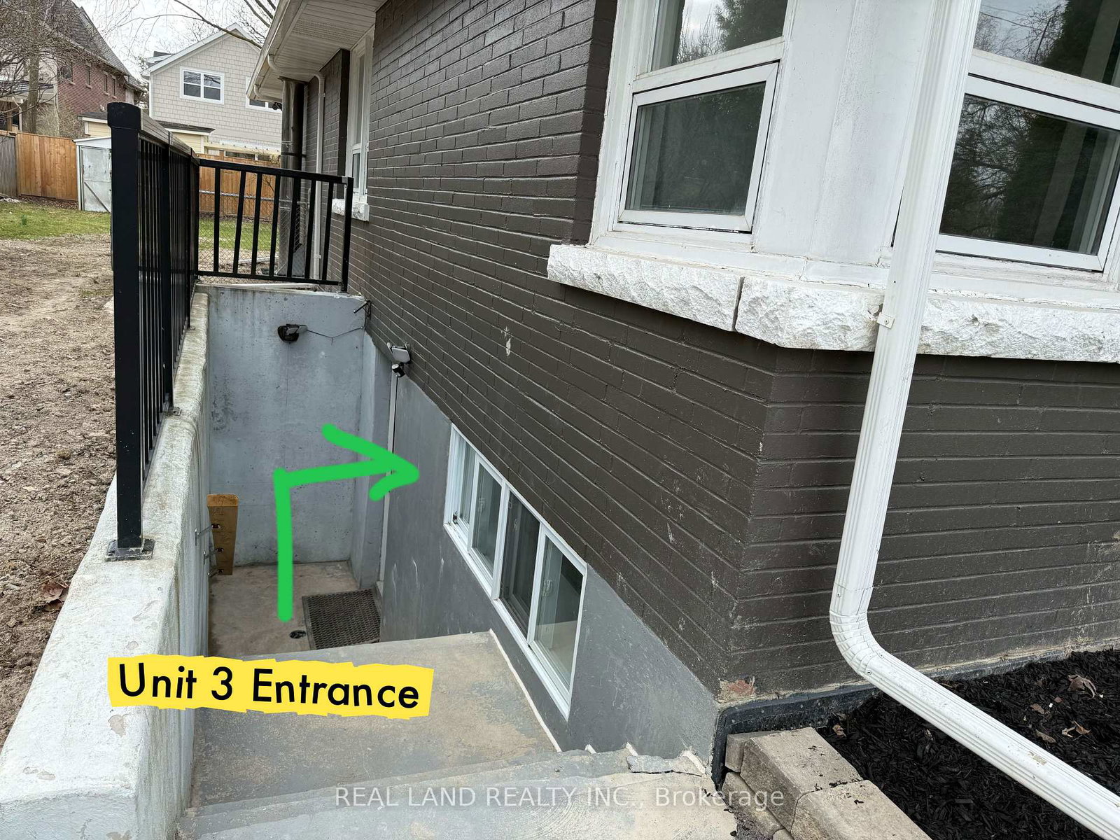 220-millard-avenue-newmarket-ontario-n13043874