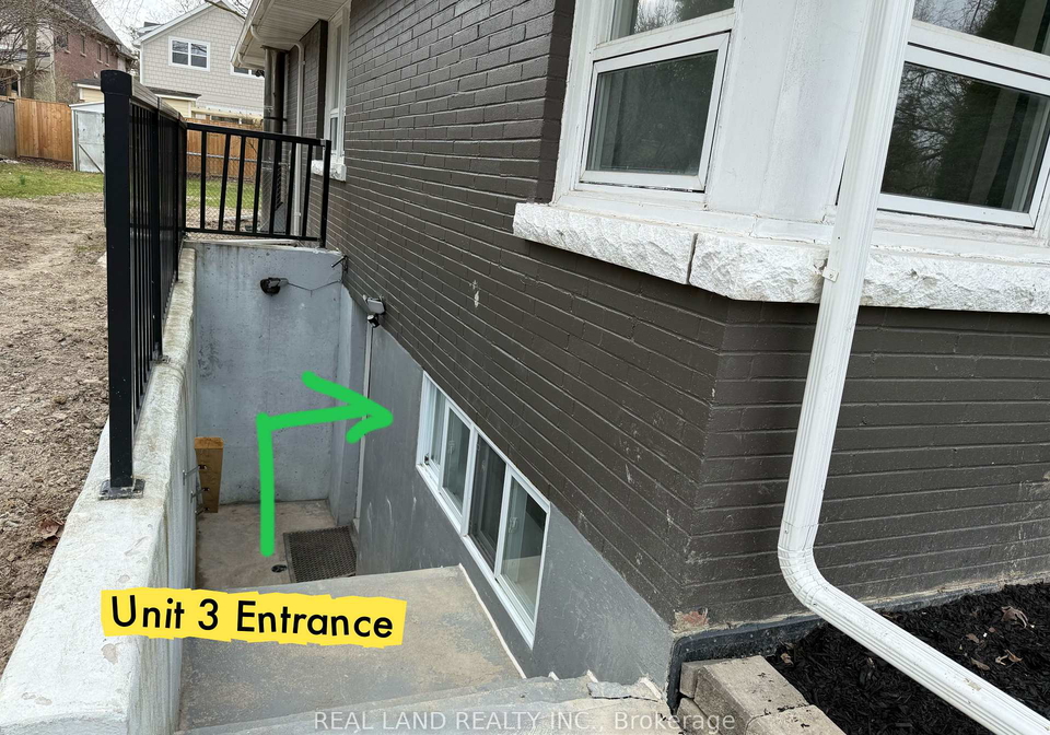 220-millard-avenue-newmarket-ontario-n13043874