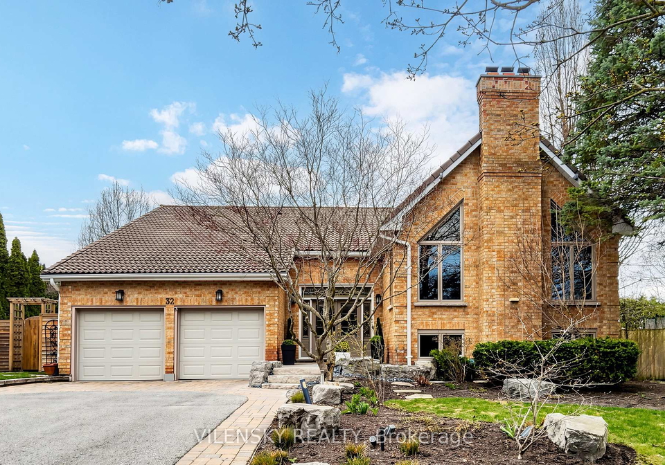 32-whitfield-court-aurora-ontario-n13044594