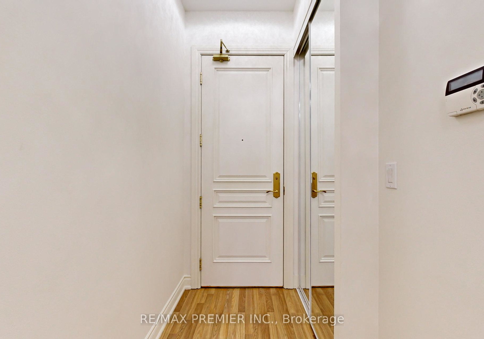 9225-jane-street-vaughan-ontario-n13044948