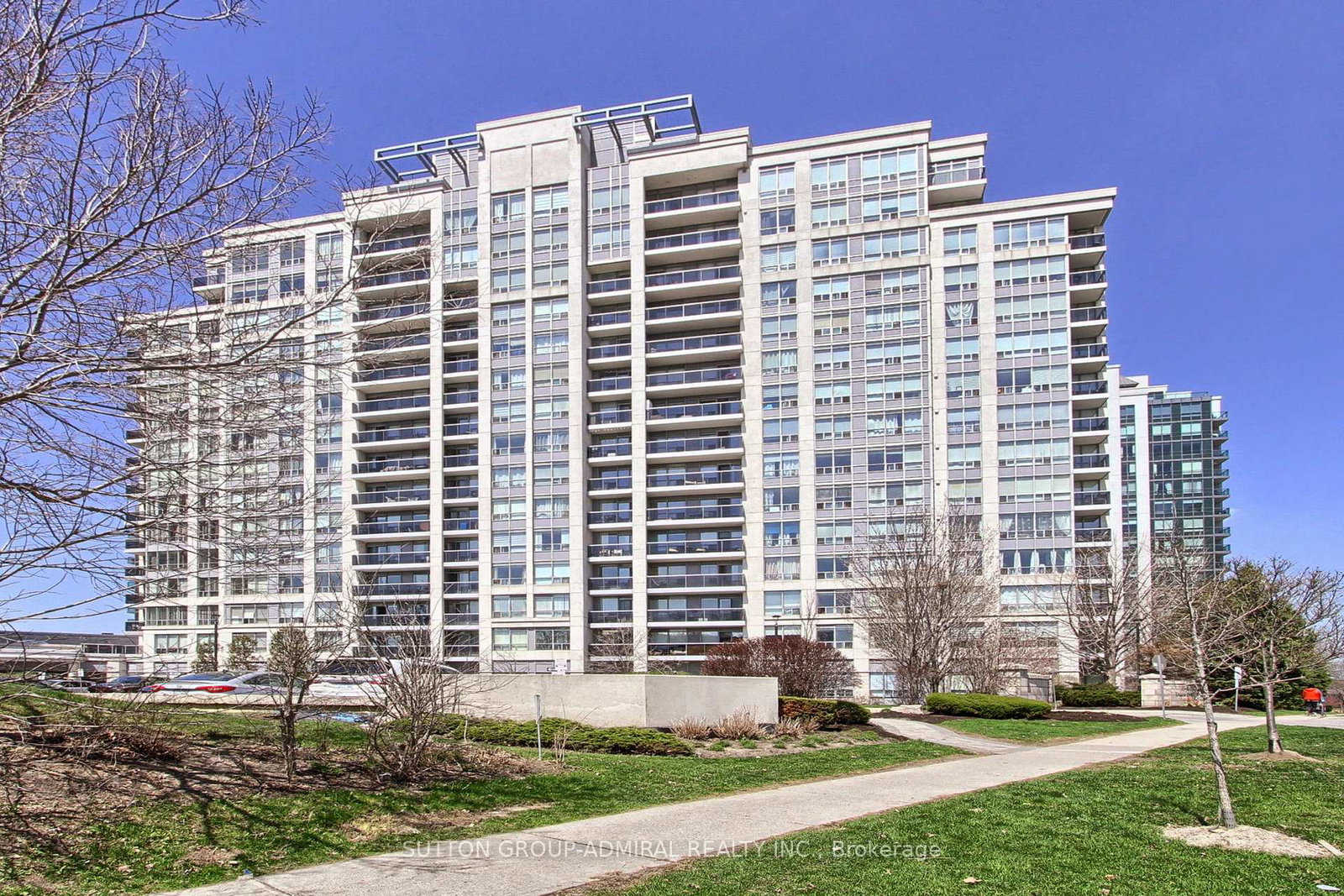 50-disera-drive-vaughan-ontario-n13045538