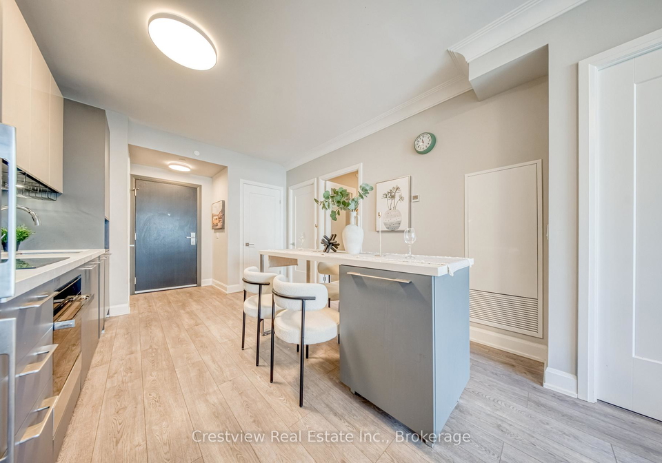 8-water-walk-drive-markham-ontario-n13045854