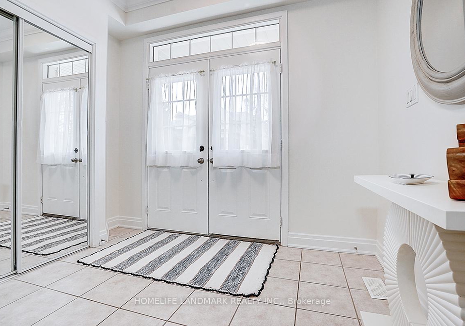 648-tapestry-lane-newmarket-ontario-n13046362