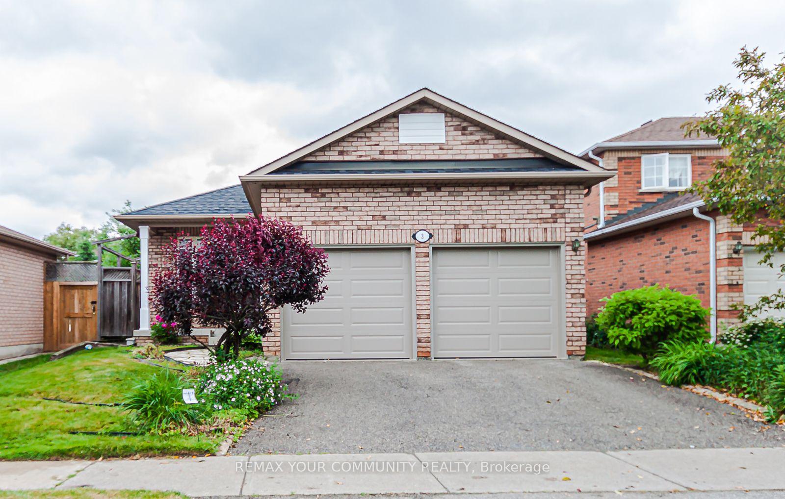 3-paddle-gate-richmond-hill-ontario-n13046452