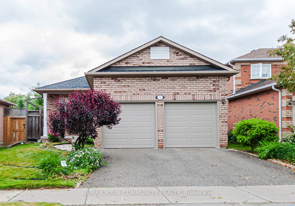 3-paddle-gate-richmond-hill-ontario-n13046452