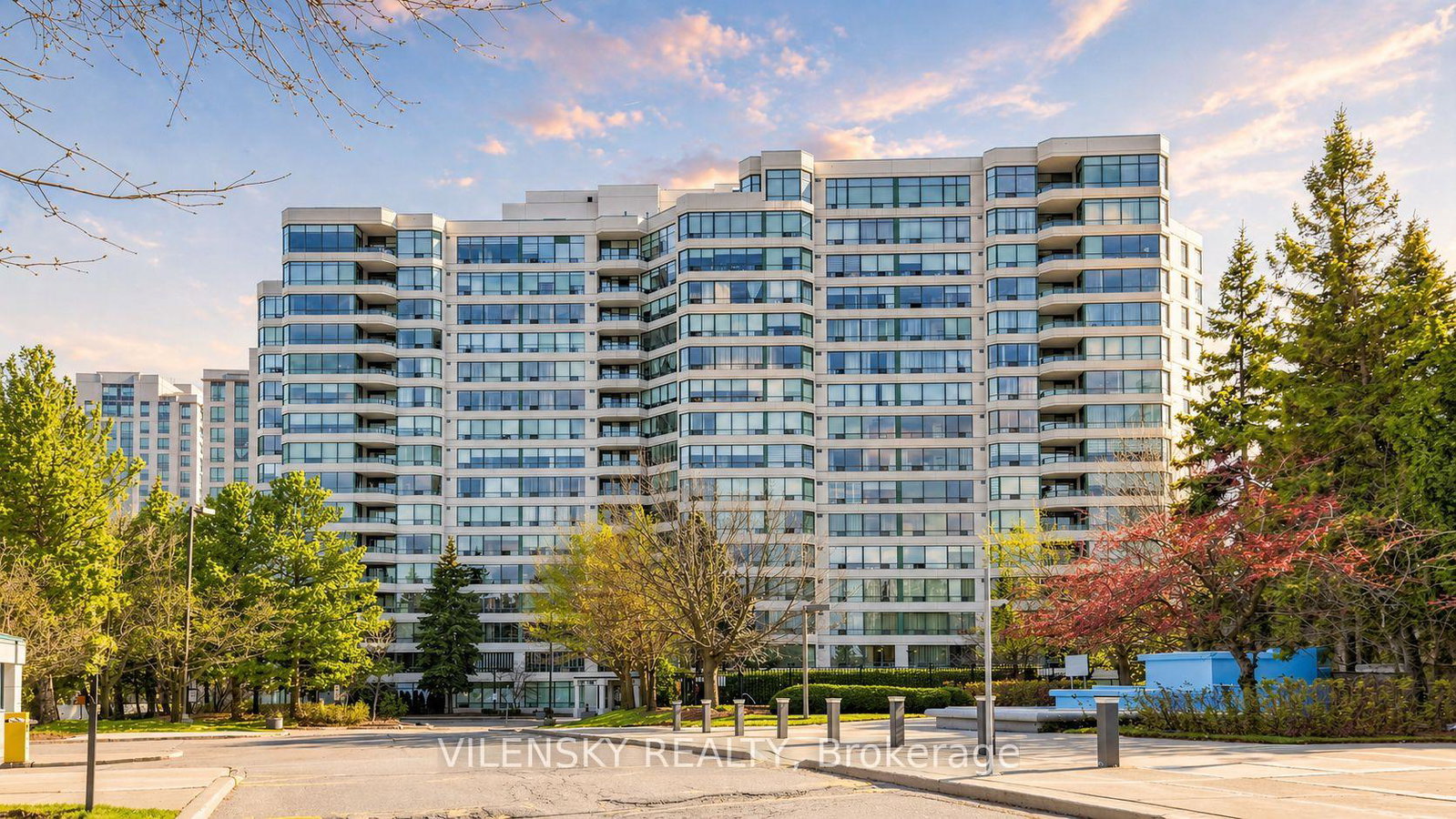 110-promenade-circle-vaughan-ontario-n13046692