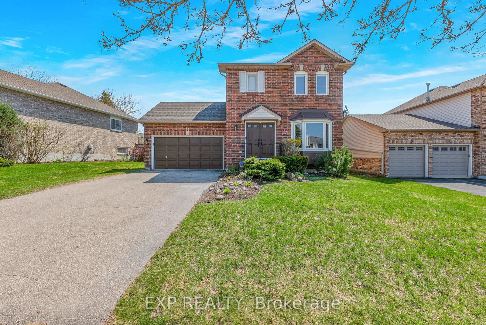 11-kingsgate-crescent-east-gwillimbury-ontario-n13047238